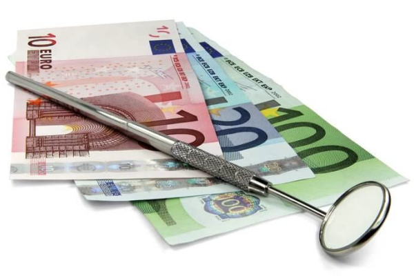 Gehalt Zahnarzt: Wie viel verdient ein Zahnarzt?