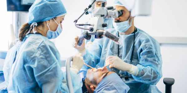 Stellenangebote für Mund-Kiefer-Gesichtschirurg